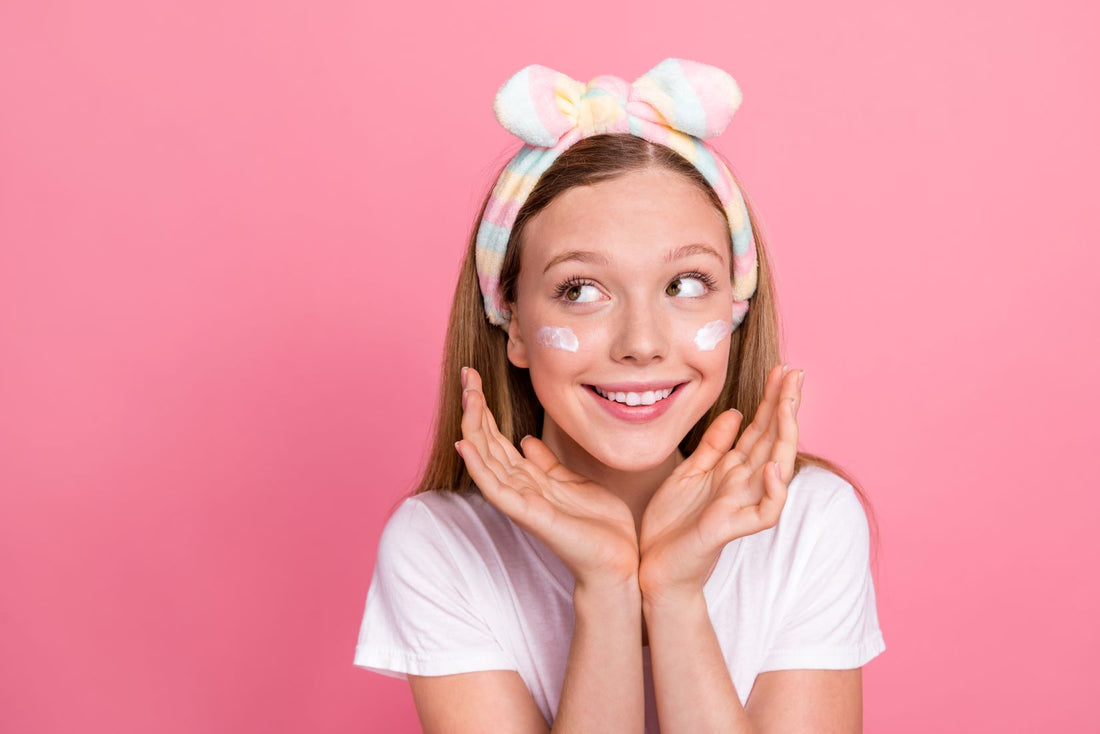 A Parent's Guide to Teen Skincare: Fostering Healthy Habits